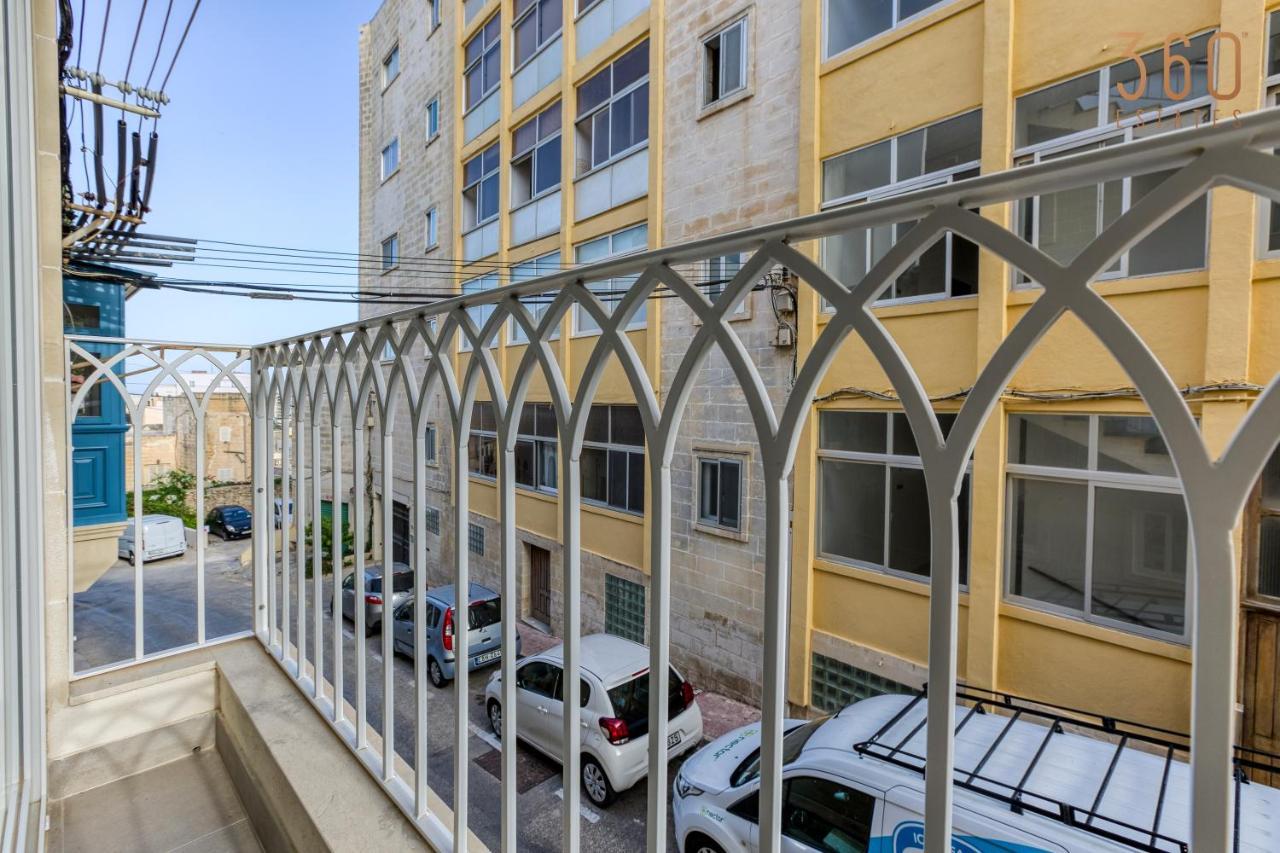 A Lovely 1Br Home With Balcony Just Off The Coast By 360 Estates Saint Julian's Exterior foto