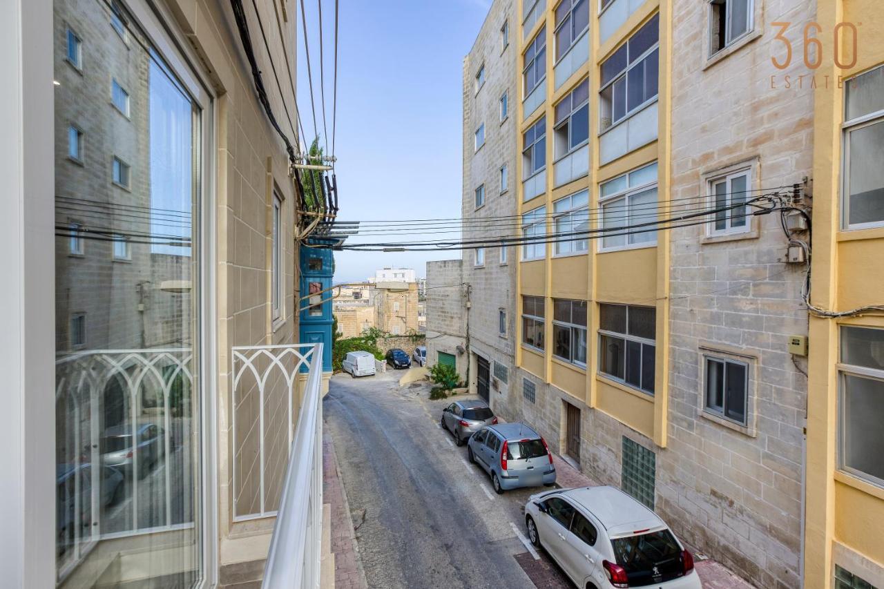 A Lovely 1Br Home With Balcony Just Off The Coast By 360 Estates Saint Julian's Exterior foto