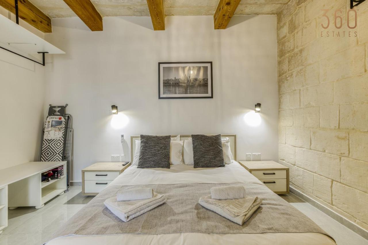 A Lovely 1Br Home With Balcony Just Off The Coast By 360 Estates Saint Julian's Exterior foto