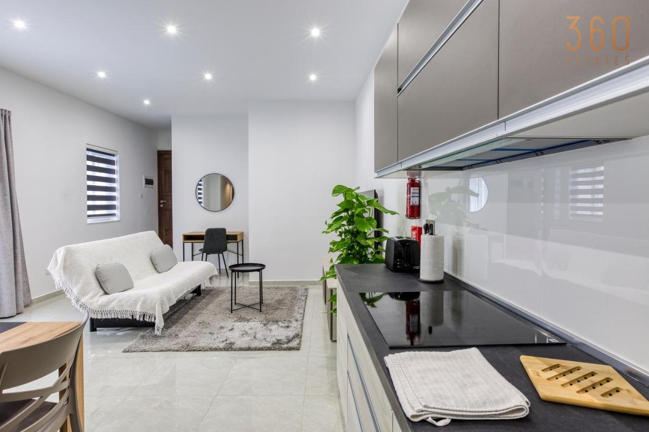 A Lovely 1Br Home With Balcony Just Off The Coast By 360 Estates Saint Julian's Exterior foto